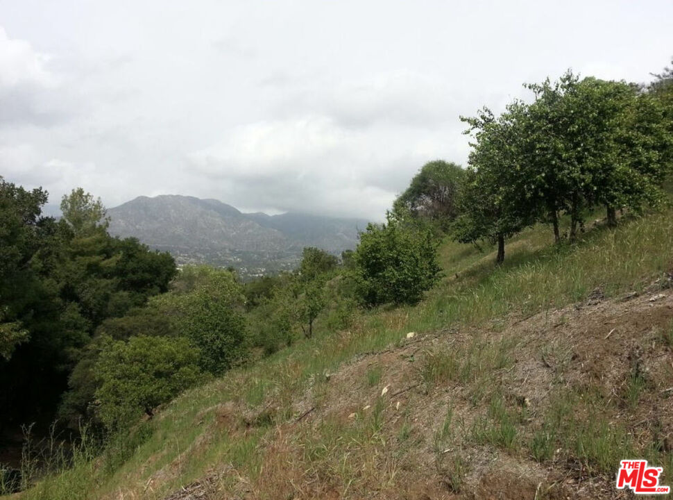 8420 McGroarty Street Sunland, CA 91040 - Photo 5 of 5