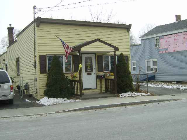 1524 3rd Street Rensselaer, NY 12144 - Photo 2 of 11 Photo 2