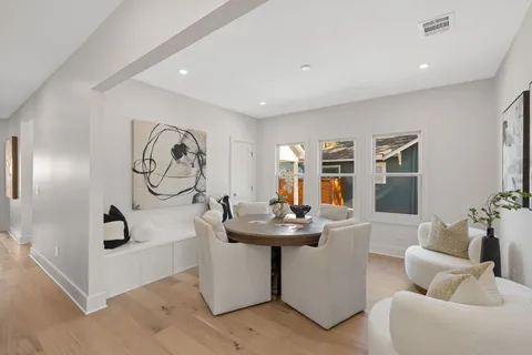 $1,199,999 | 1011 West Cottage Street, Houston, TX 77009