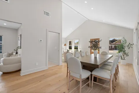 $1,199,999 | 1011 West Cottage Street, Houston, TX 77009