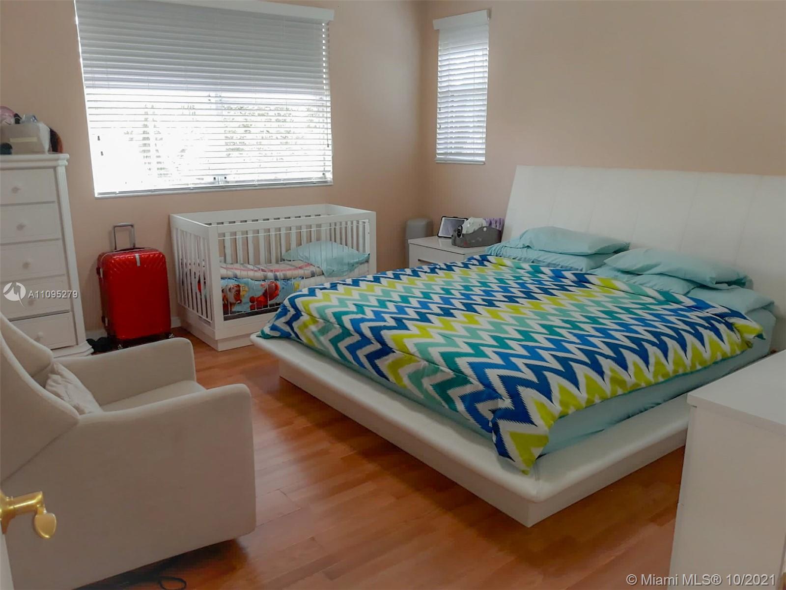 3175 Southwest 153rd Court Miami, FL 33185 - Photo 13 of 28