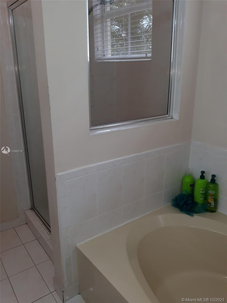 3175 Southwest 153rd Court Miami, FL 33185 - Photo 18 of 28