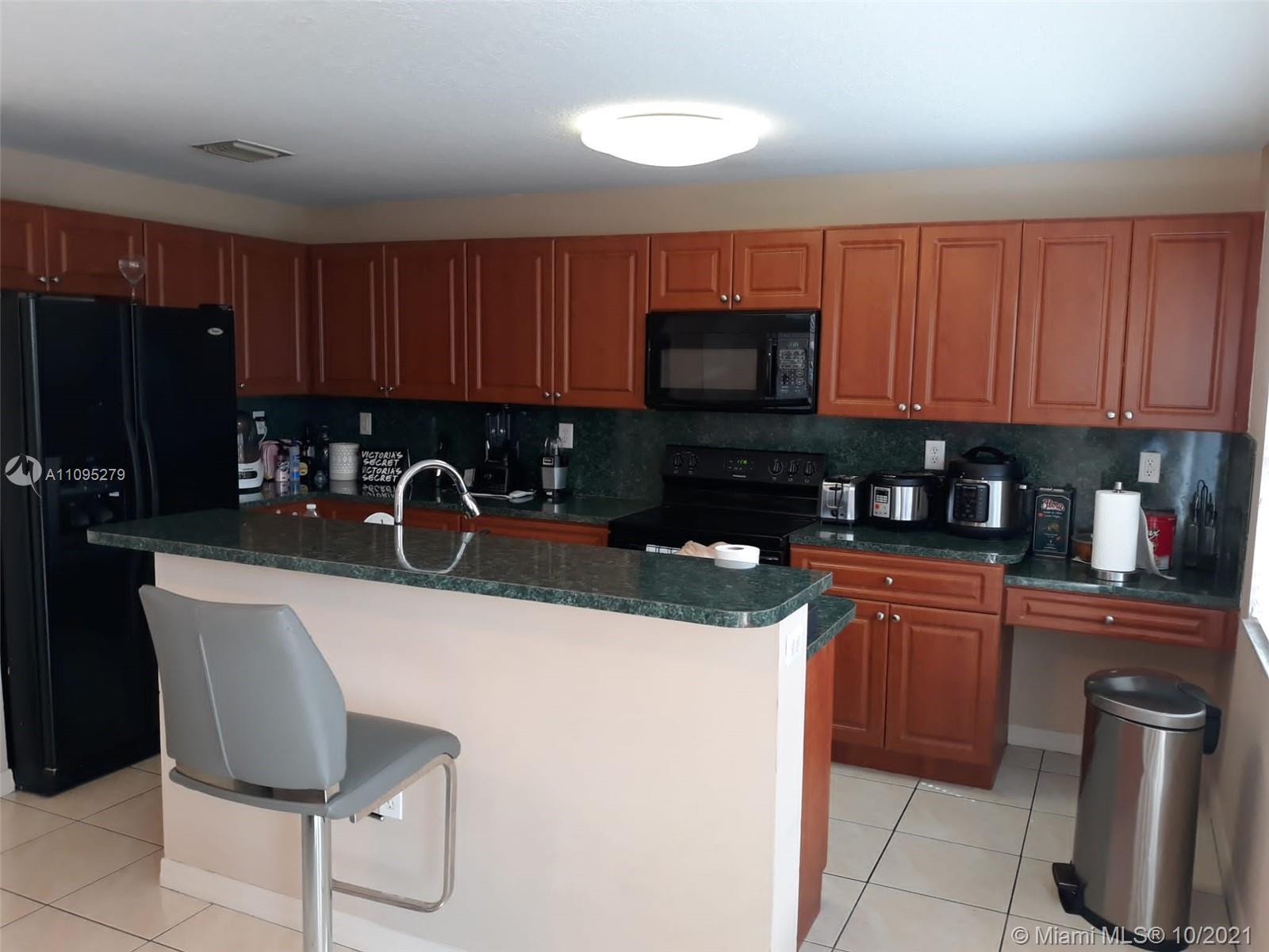 3175 Southwest 153rd Court Miami, FL 33185 - Photo 6 of 28