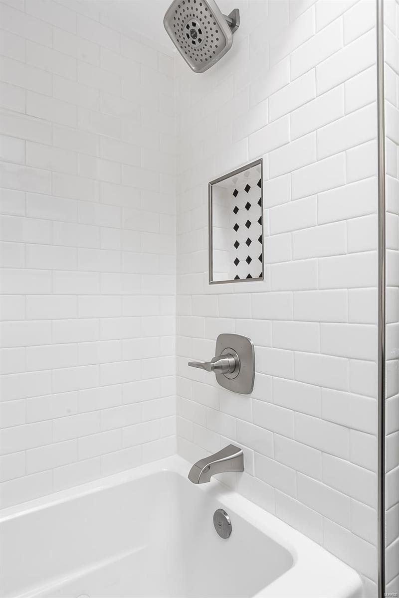 3845 Dover Place St. Louis, MO 63116 - Photo 13 of 36