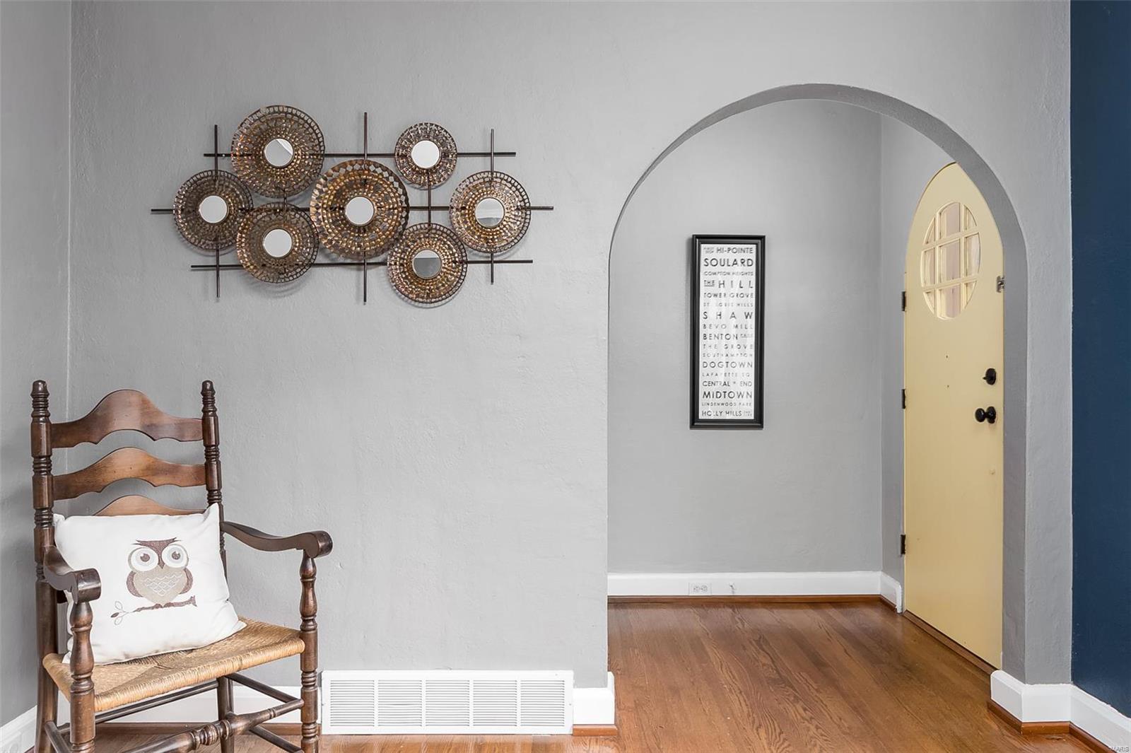 3845 Dover Place St. Louis, MO 63116 - Photo 5 of 36