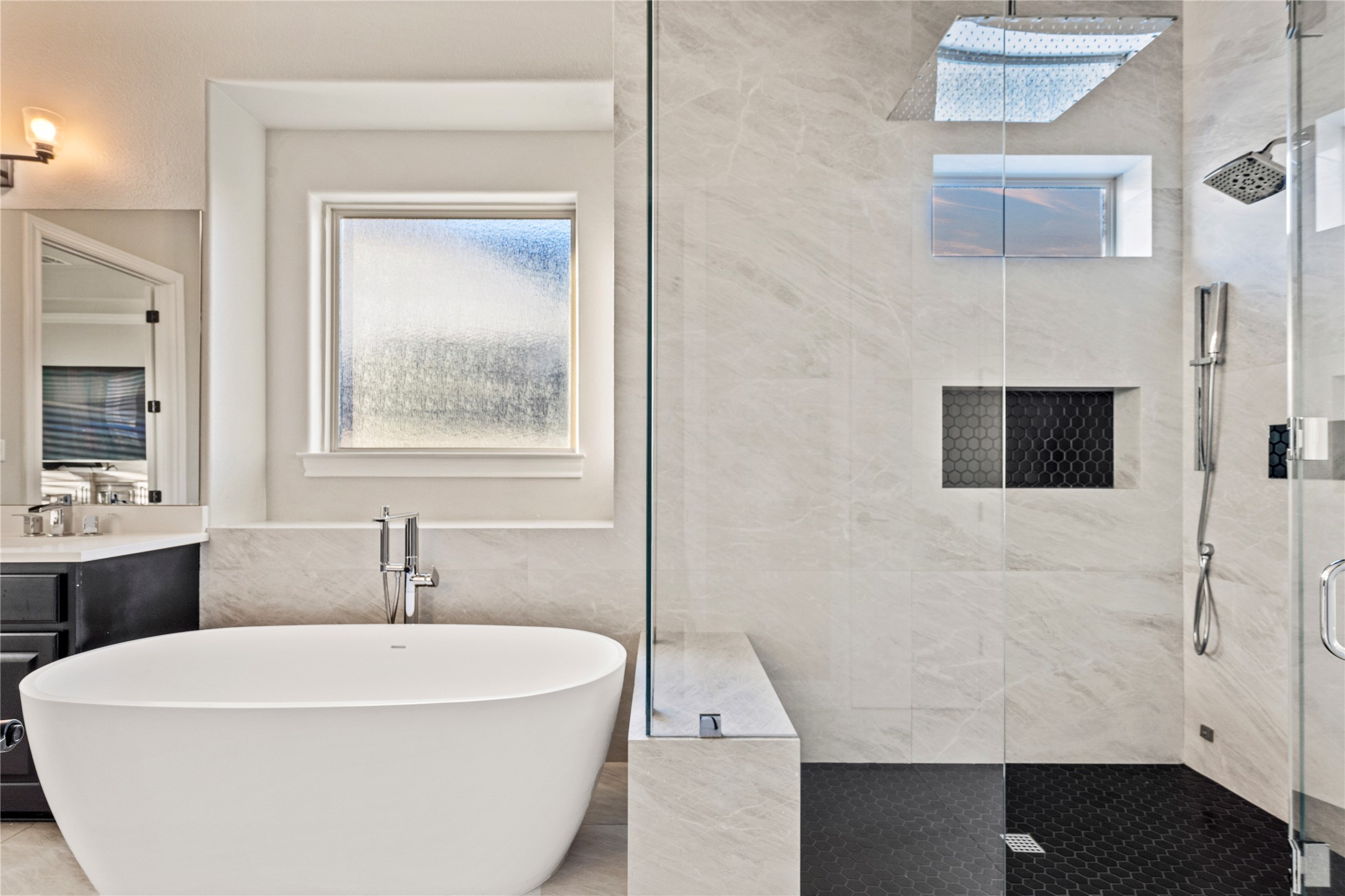 2513 Long Lasso Pass Leander, TX 78641 - Photo 18 of 36