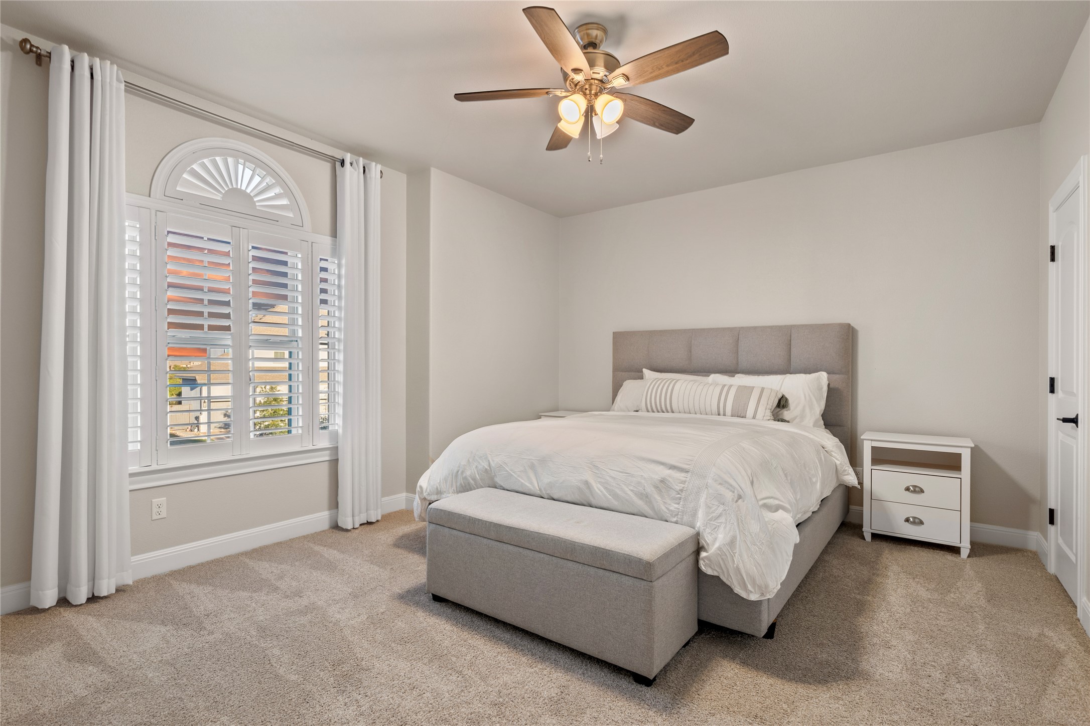 2513 Long Lasso Pass Leander, TX 78641 - Photo 22 of 36