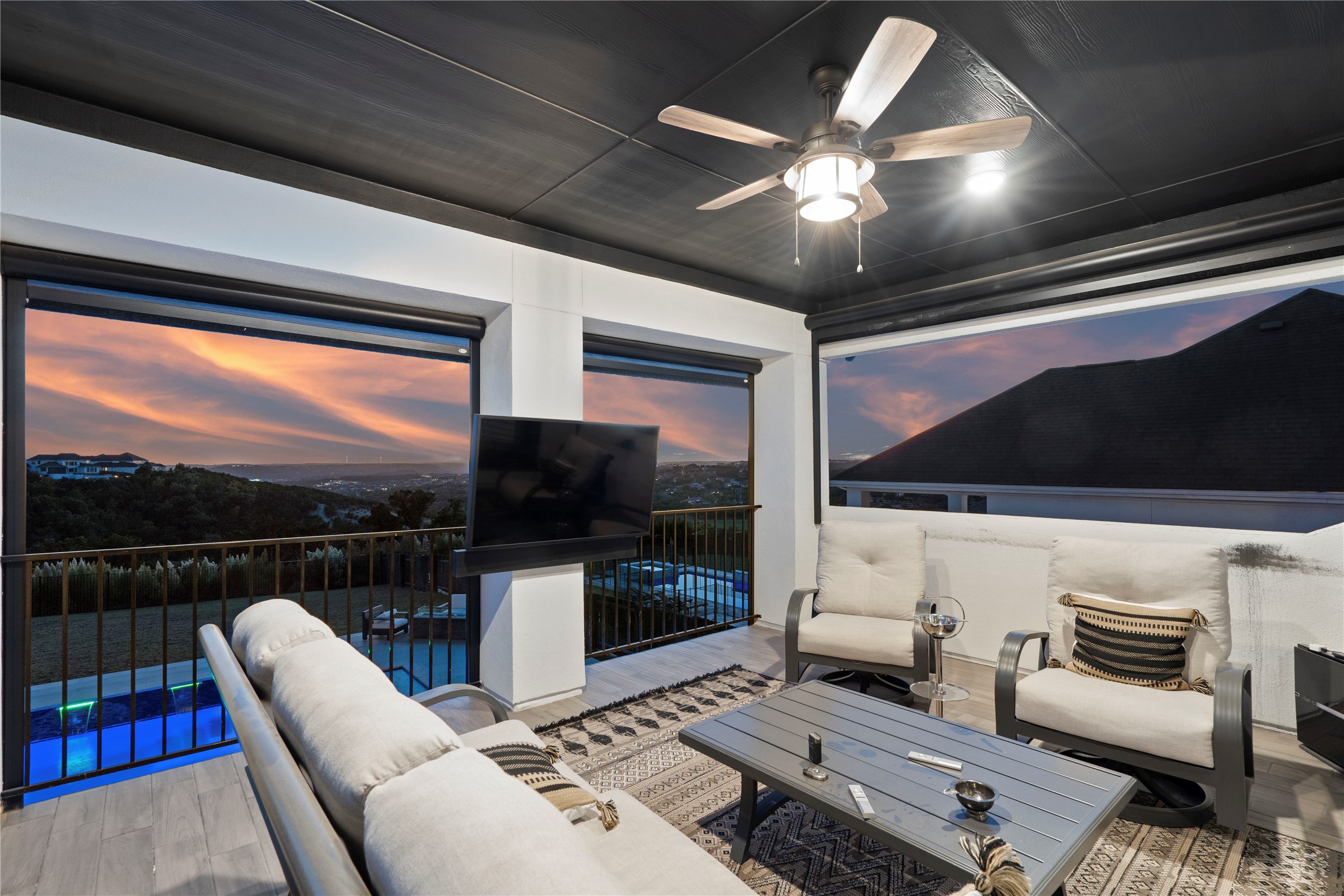 2513 Long Lasso Pass Leander, TX 78641 - Photo 33 of 36