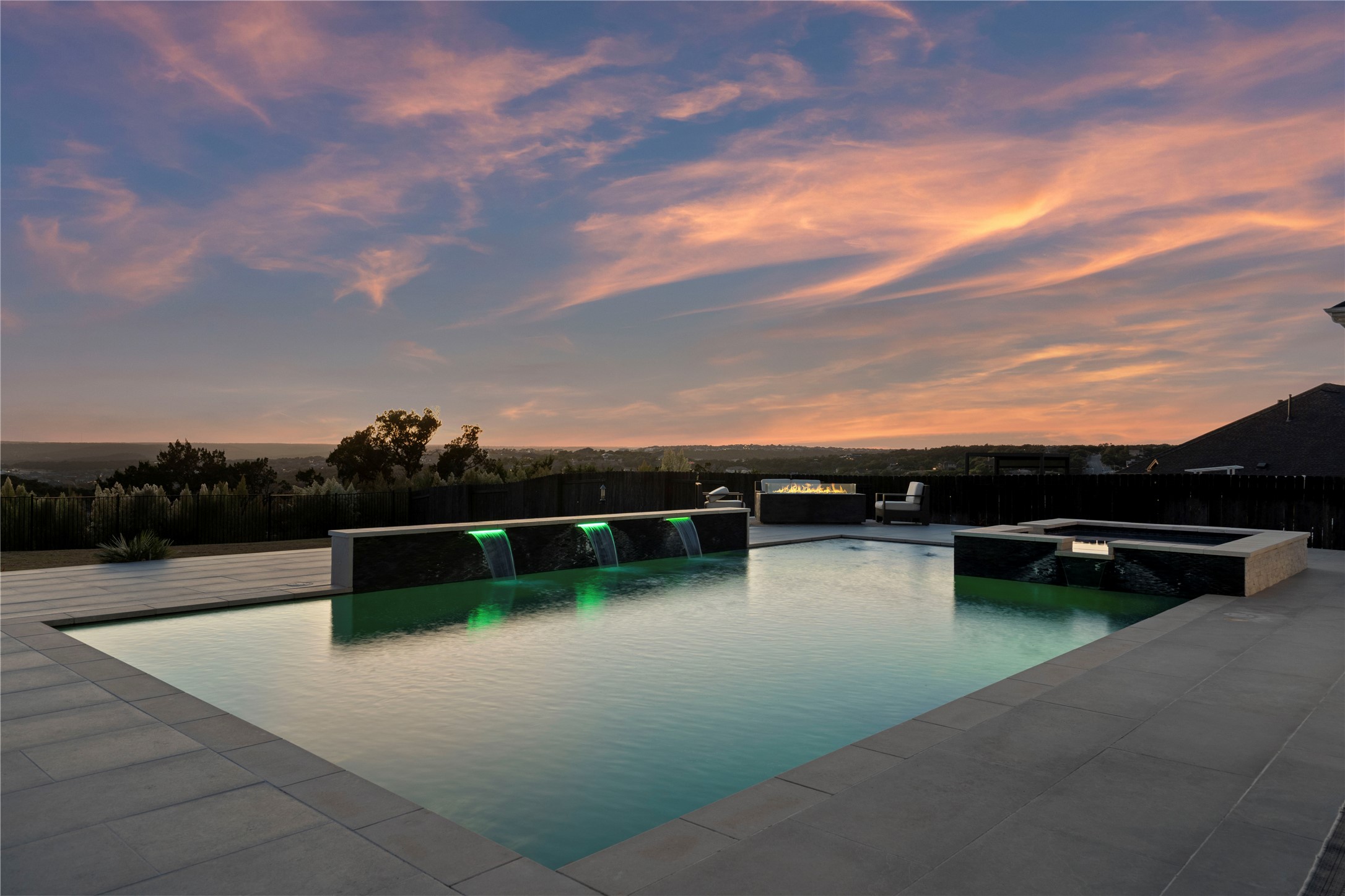 2513 Long Lasso Pass Leander, TX 78641 - Photo 4 of 36