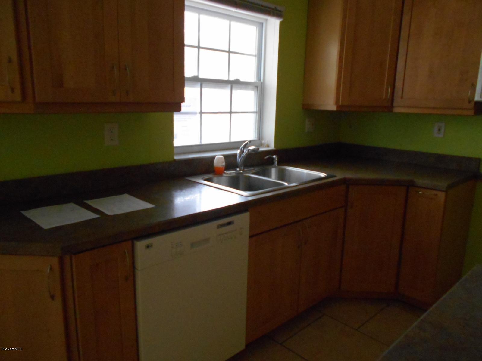 108 Lee Road Melbourne, FL 32904 - Photo 8 of 16 2014-11-14 03