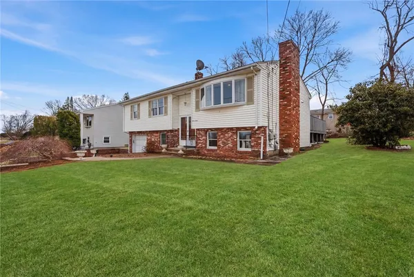 $499,900 | 84 North View Avenue, Cranston, RI 02920