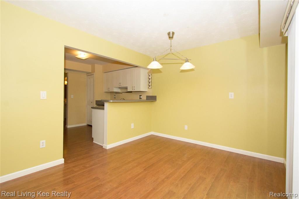 1673 Riverside Drive, Unit 6 Rochester Hills, MI 48309 - Photo 16 of 20