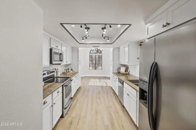 $625,000 | 19813 North 76th Avenue, Glendale, AZ 85308