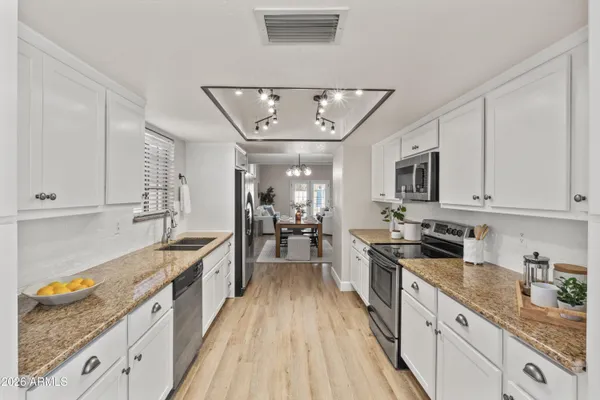 $585,000 | 19813 North 76th Avenue, Glendale, AZ 85308