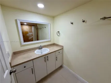 $279,000 | 9429 Southwest 76th Street, Unit W25, Miami, FL 33173