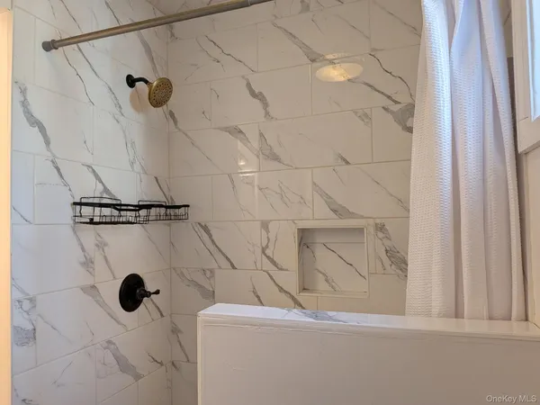 $2,500 | 37 Hill Road, Pine Bush, NY 12566