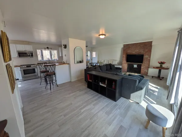 $2,500 | 37 Hill Road, Pine Bush, NY 12566