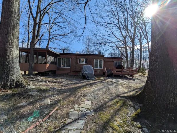 $2,500 | 37 Hill Road, Pine Bush, NY 12566