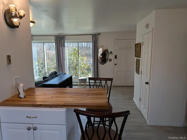 $2,500 | 37 Hill Road, Pine Bush, NY 12566