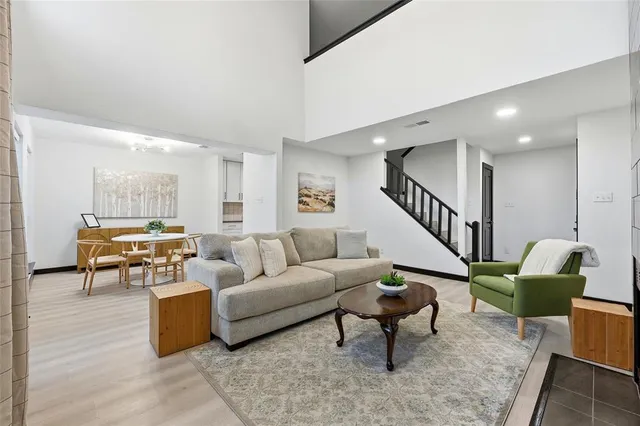 $5,250 | 1214 West Hudgins Street, Grapevine, TX 76051