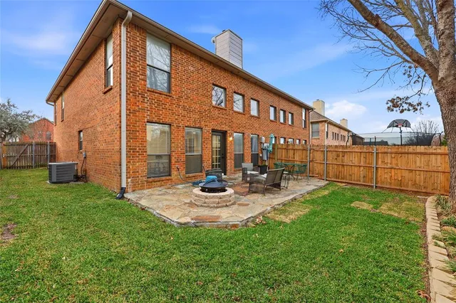 $5,250 | 1214 West Hudgins Street, Grapevine, TX 76051