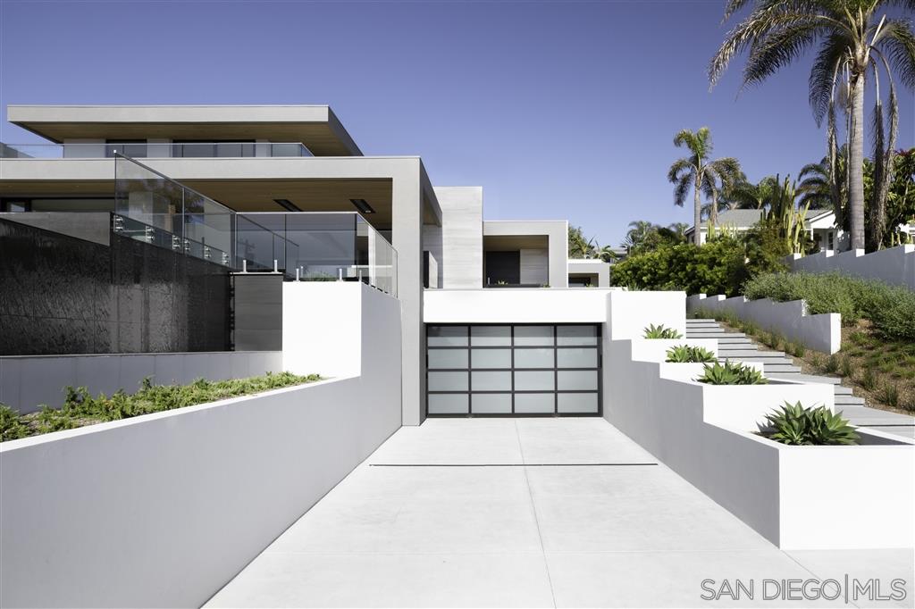 316 South Rios Avenue Solana Beach, CA 92075 - Photo 1 of 22 Gallery Image 1