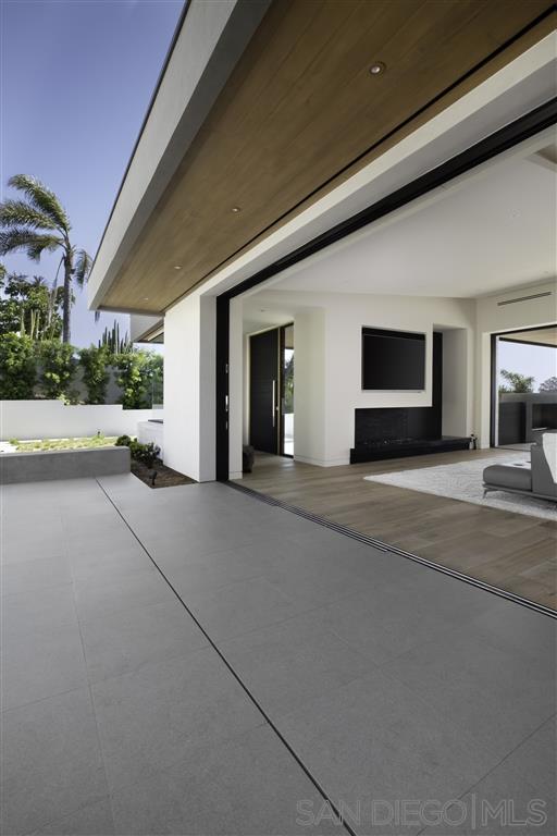 316 South Rios Avenue Solana Beach, CA 92075 - Photo 11 of 22 Gallery Image 11