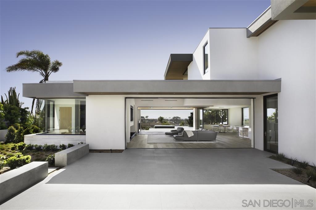 316 South Rios Avenue Solana Beach, CA 92075 - Photo 6 of 22 Gallery Image 6