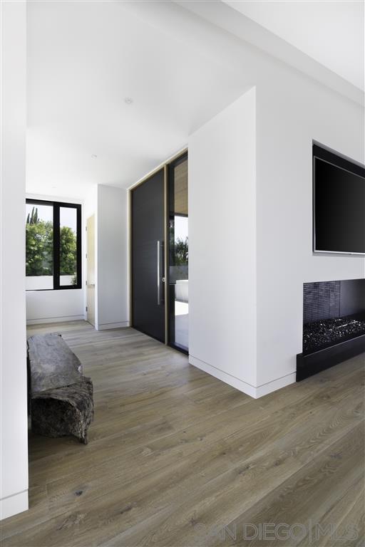 316 South Rios Avenue Solana Beach, CA 92075 - Photo 7 of 22 Gallery Image 7