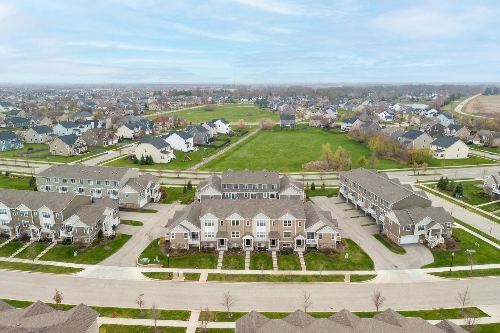 3831 Currant Lane Elgin, IL 60124 - Photo 3 of 25