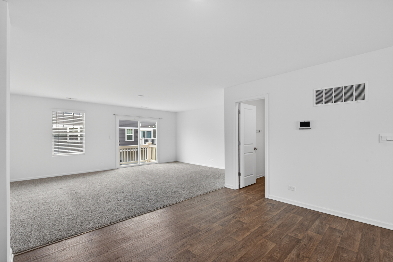 3831 Currant Lane Elgin, IL 60124 - Photo 9 of 25 an empty room with windows and closet