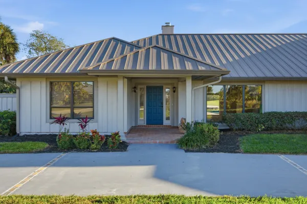 $799,900 | 5061 Southeast Burning Tree Circle, Stuart, FL 34997