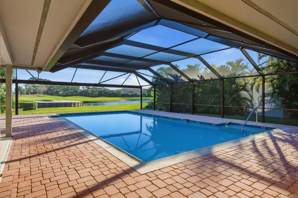 $799,900 | 5061 Southeast Burning Tree Circle, Stuart, FL 34997