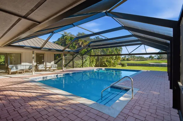 $799,900 | 5061 Southeast Burning Tree Circle, Stuart, FL 34997