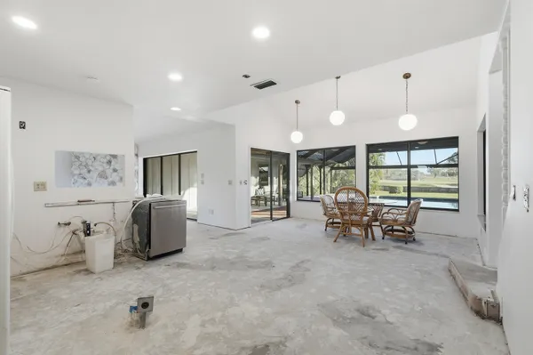$799,900 | 5061 Southeast Burning Tree Circle, Stuart, FL 34997