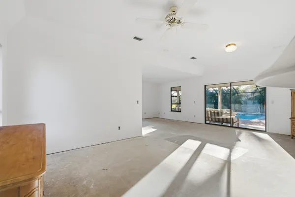 $799,900 | 5061 Southeast Burning Tree Circle, Stuart, FL 34997