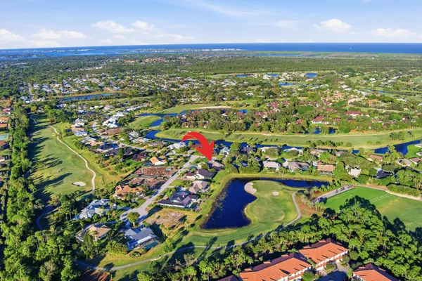 $799,900 | 5061 Southeast Burning Tree Circle, Stuart, FL 34997