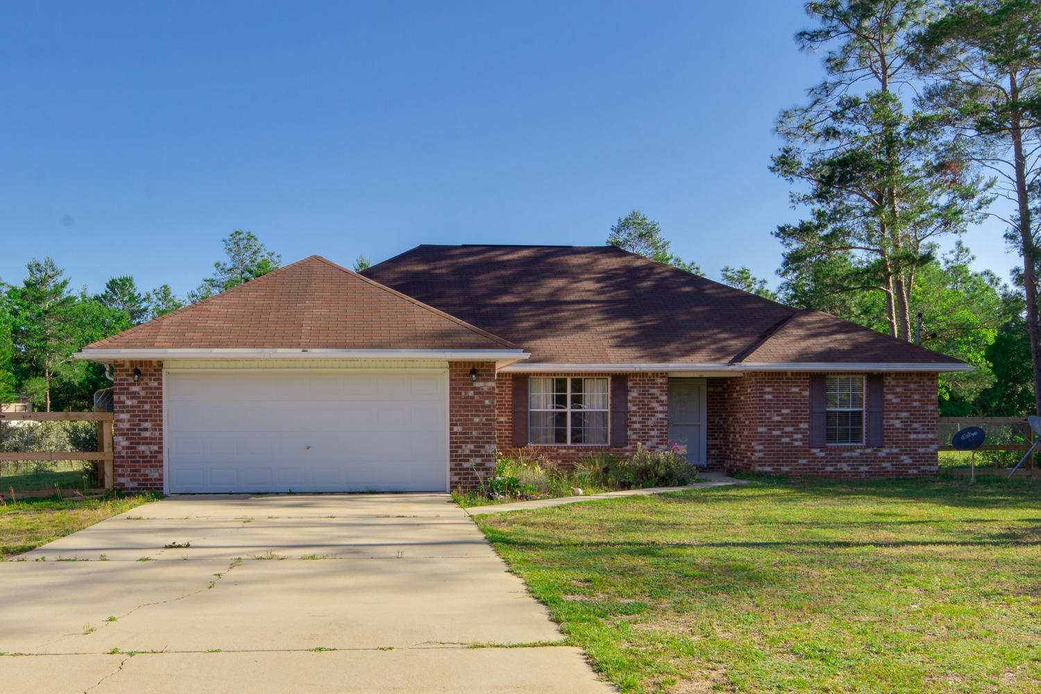 4039 Randi Road Crestview, FL 32539 - Photo 2 of 25 Gallery Image 2