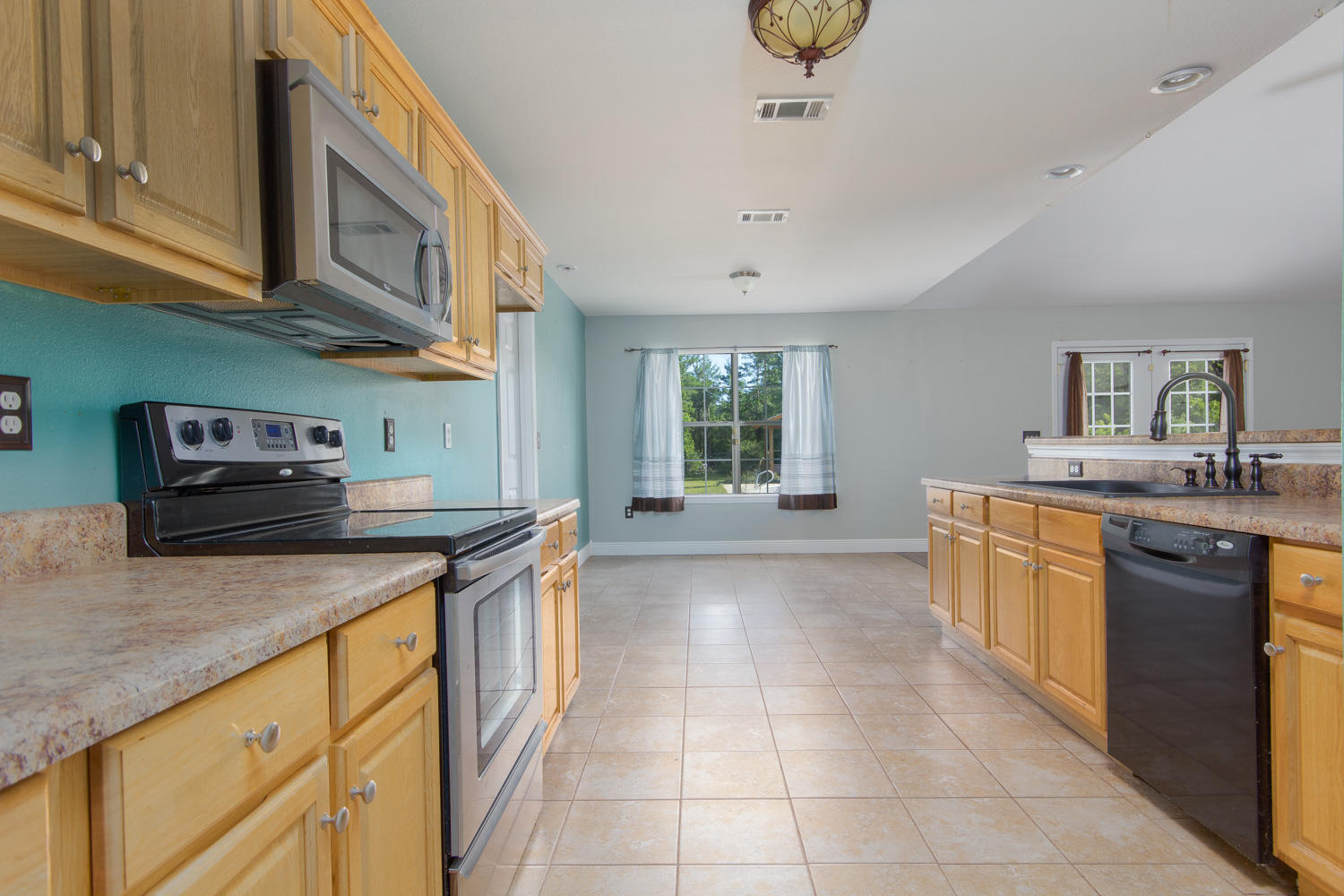 4039 Randi Road Crestview, FL 32539 - Photo 11 of 25 Gallery Image 11