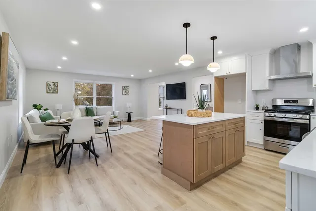 $519,000 | 9 York Street, Unit 9, Haverhill, MA 01830