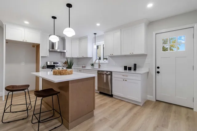 $519,000 | 9 York Street, Unit 9, Haverhill, MA 01830