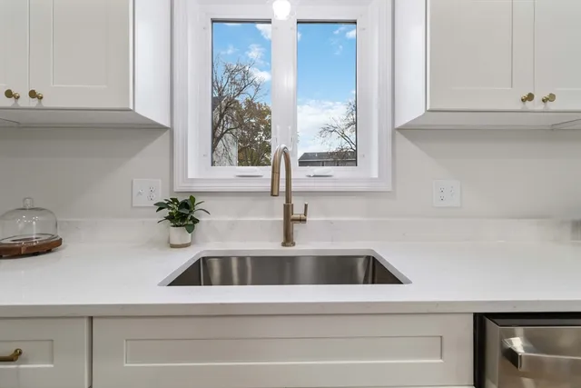 $519,000 | 9 York Street, Unit 9, Haverhill, MA 01830