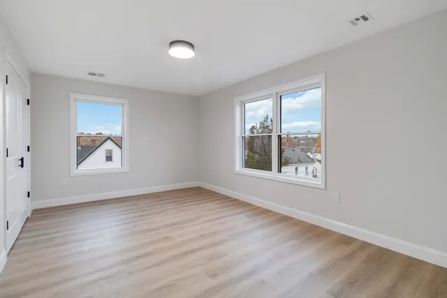 $519,000 | 9 York Street, Unit 9, Haverhill, MA 01830