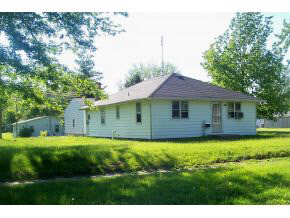 1429 College Avenue Rochester, IN 46975 - Photo 1 of 2