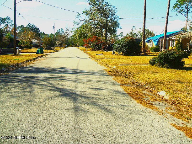 1113 Fieldcrest Road Jasper, FL 32052 - Photo 57 of 60 1113 Fieldcrest Rd Front Picture2.jpgstr