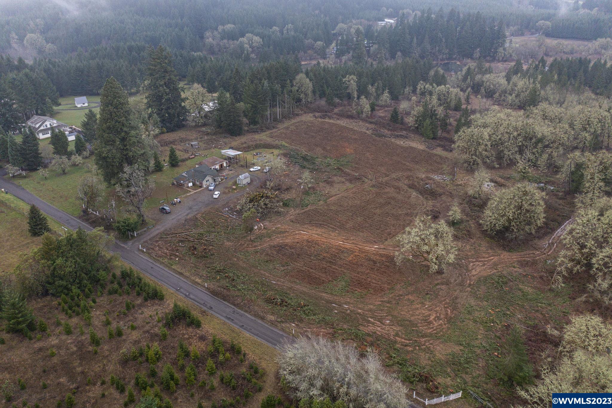 24809 Larson Road Monroe, OR 97456 - Photo 3 of 22 Gallery Image 3