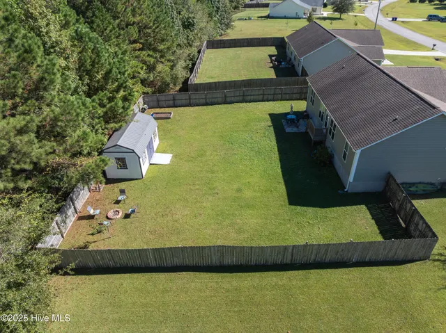 $290,000 | 415 Stanford Court, Maysville, NC 28555