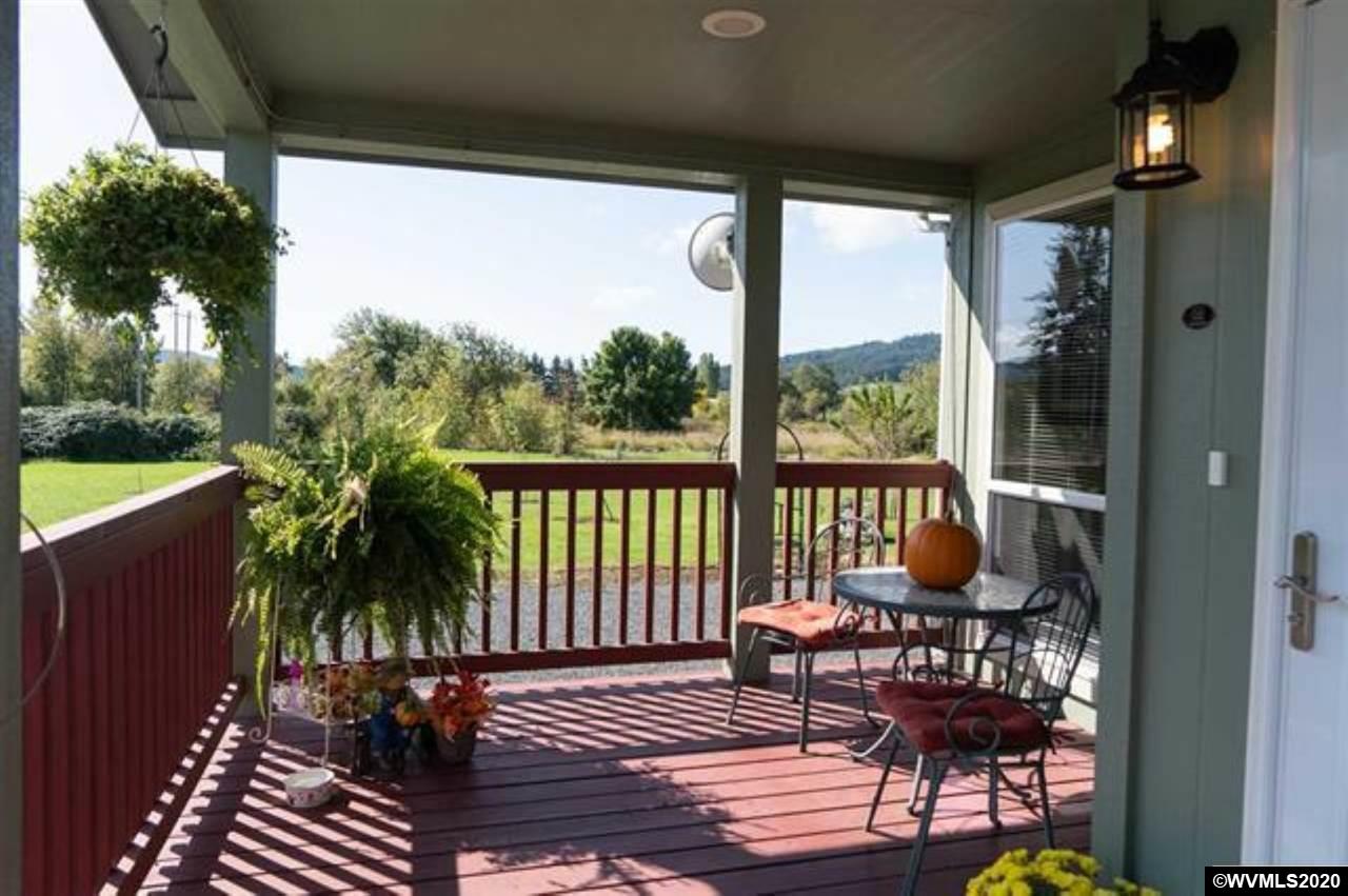 2900 Stoltz Hill Road Lebanon, OR 97355 - Photo 6 of 42 Gallery Image 6