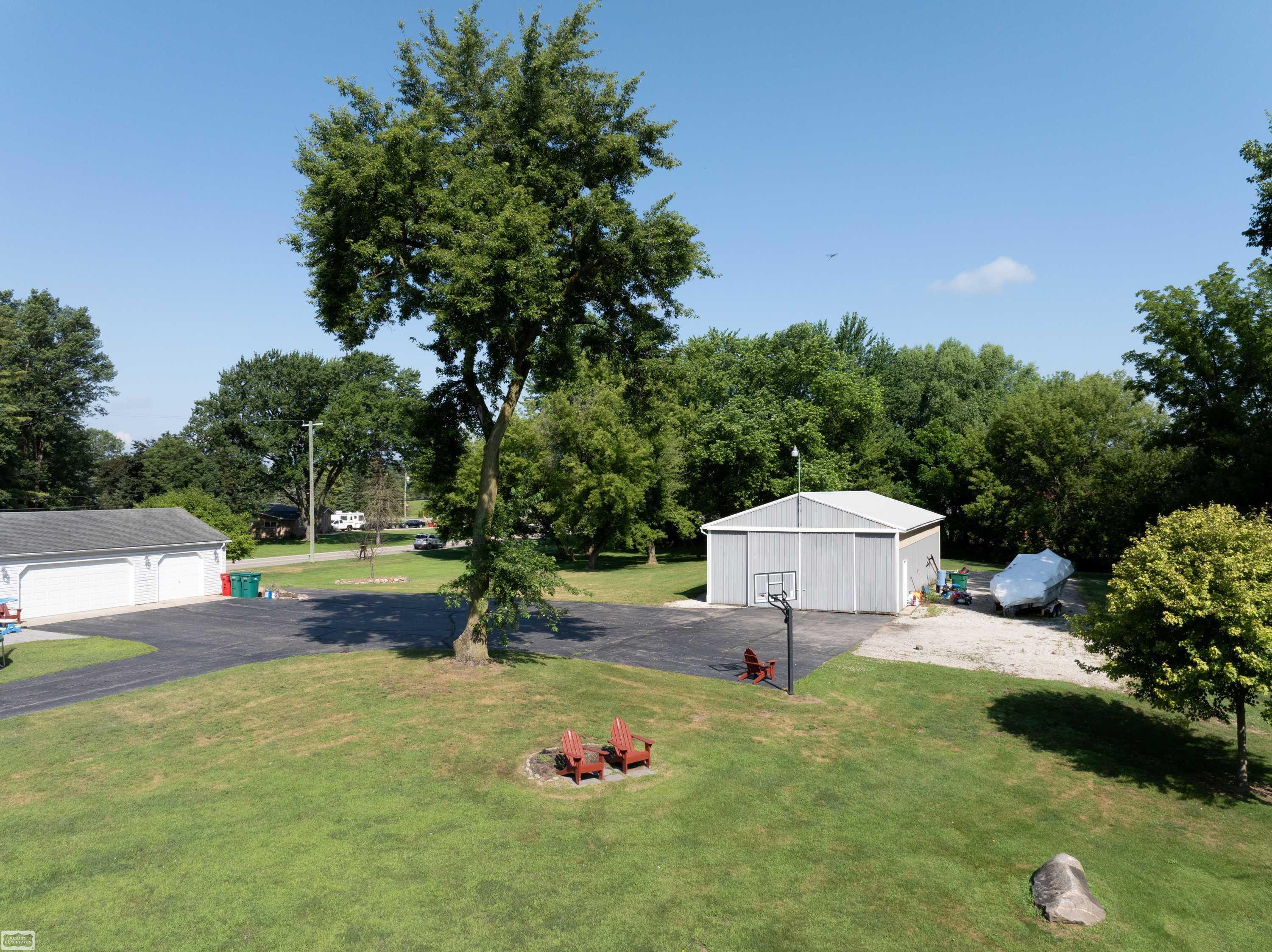 53870 Fairchild Road Macomb, MI 48042 - Photo 54 of 58 50180364-6c390cb9-a99a-48f5-a234-d99bcec180ad.JPG