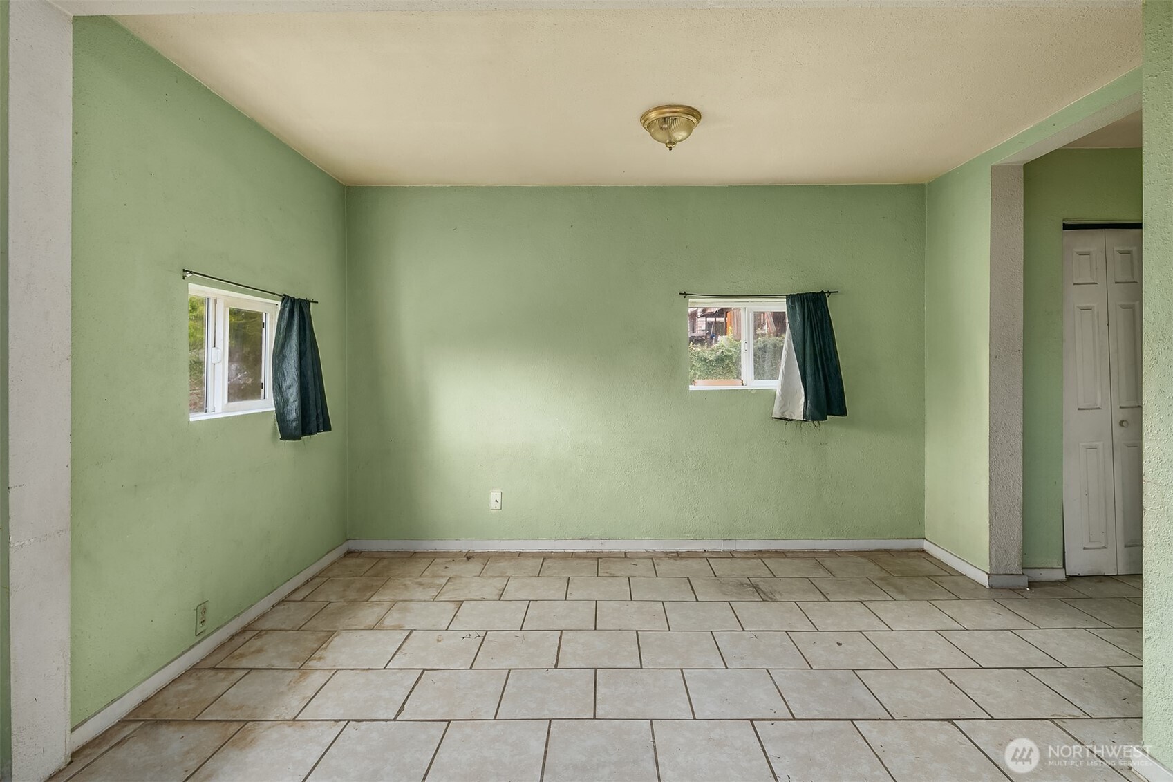 5154 South Creston Street Seattle, WA 98178 - Photo 8 of 8 a view of an empty room